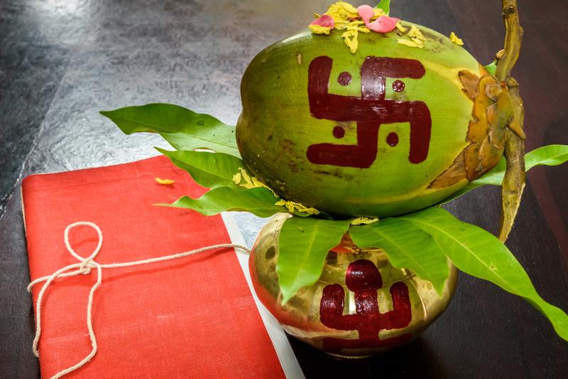 Bengali New Year Gifts to Kolkata