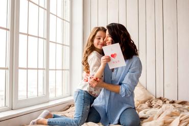 Top Gift Hampers for Mother's Day  Top Gift Hampers for Mother's Day