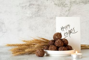 Send Heartwarming Lohri Gifts in Amritsar Send Heartwarming Lohri Gifts in Amritsar