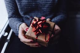 Midnight Delivery of Birthday Gifts to Bangalore 