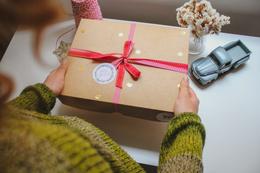 Cheapest way to Send Gifts to India from UK