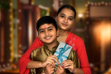 Tips for Selecting a Perfect Rakhi Gift