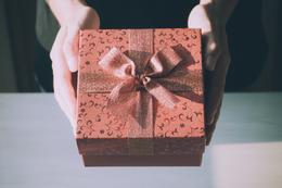 Online Delivery Services to send Gifts to Bangalore 