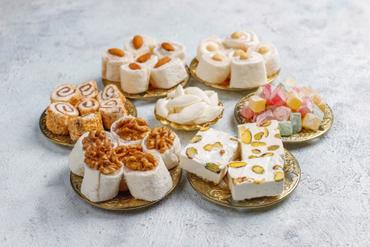 Send Sweets and Dry Fruits to India on Holi