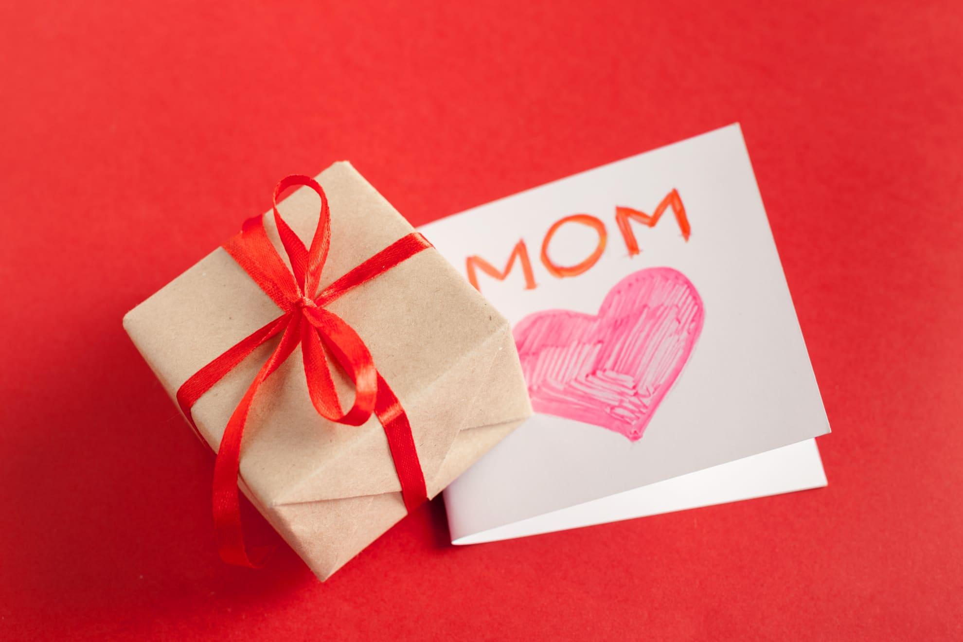 5 Gift Ideas for Your Mother's Birthday - Indiagift