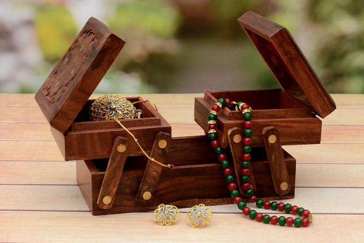 Top 10 Gifts for Daughter in Law in India