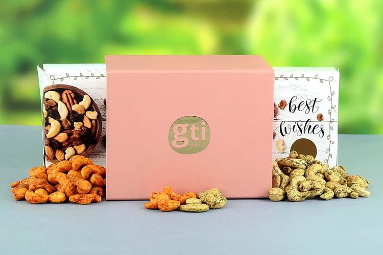 Top 10 Gifts for Bhaiya and Bhabhi in India