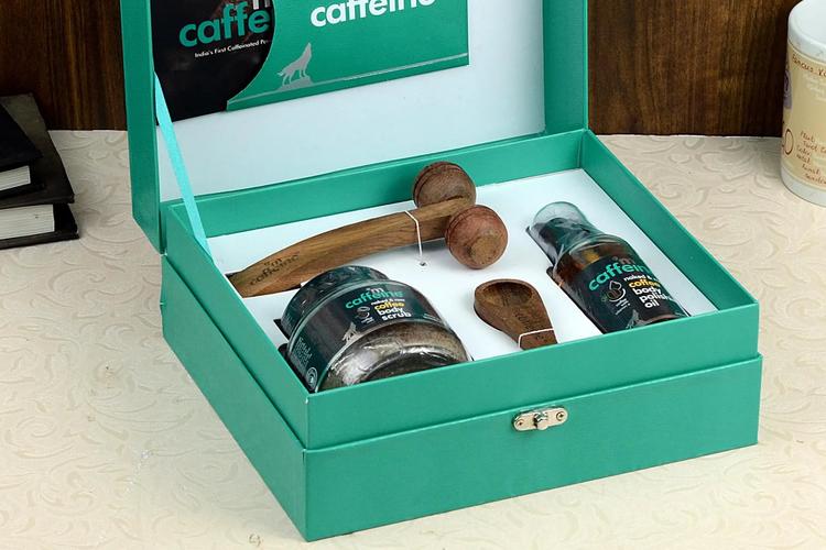 Top 8 Gifts for a Male Colleague