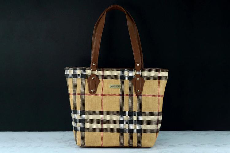 Send Fancy Bags to your Sister On Rakhi