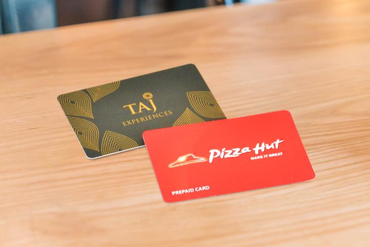 Top 7 Gifts for a Female Colleague