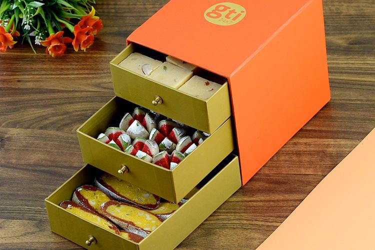 Send Delectable Sweets to your dear ones