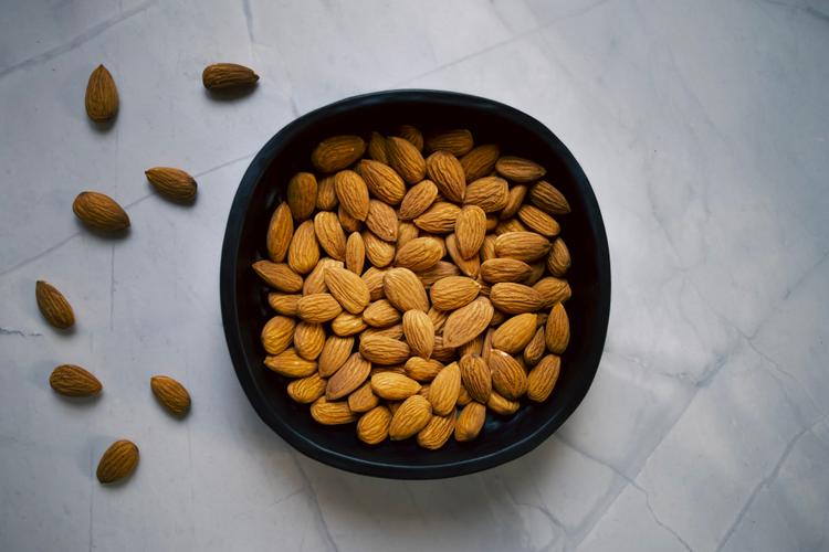 How to Send Dry Fruits to India Online