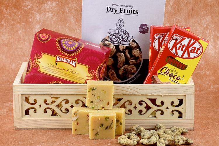 Send sweets as gifts to India for all occasions