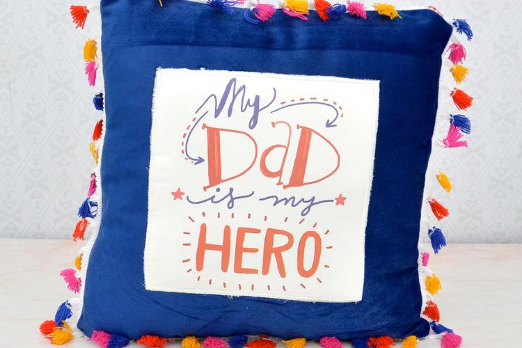 Top 7 Personalized Gifts for Dad in India