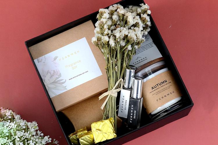 Top 5 Gifts for Women to send to Bhopal 