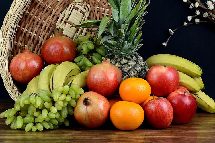 Send Flowers and Fruits to India