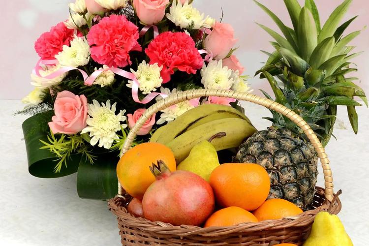 Send Flowers and Fruits to India