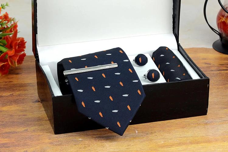 Top 6 Gifts to Send Him on Eid