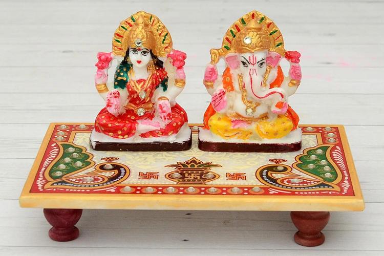 Send Spiritual Gifts to your Parents in India