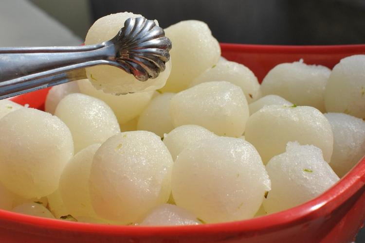 Send Bengali New Year Sweets to India