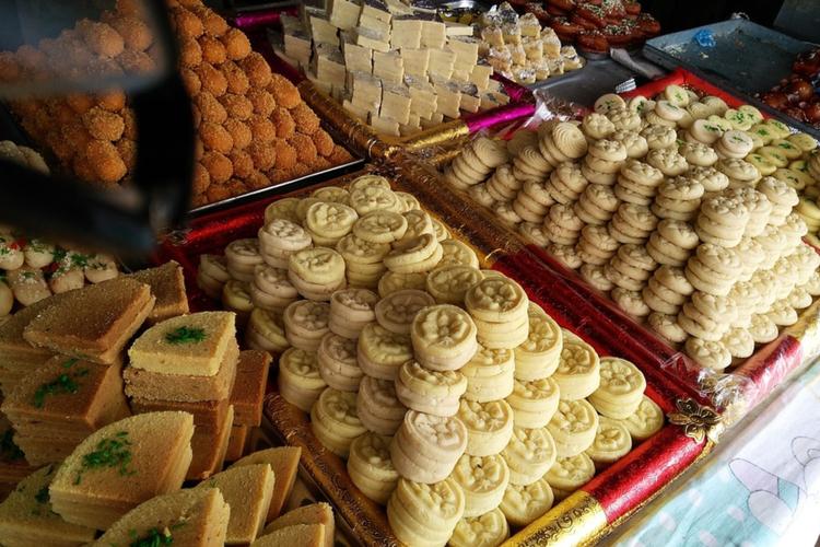 Send Bengali New Year Sweets to India