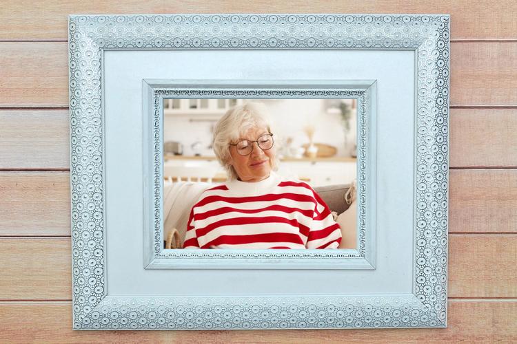 Age-wise Gifts for Aunt