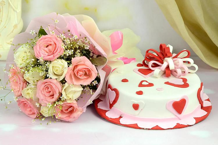  Top 5 Cake and Flower Combos for Rakhi