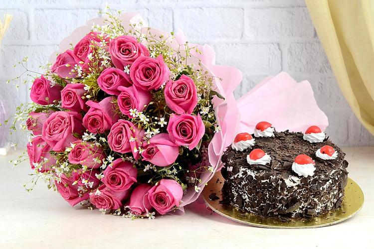  Top 5 Cake and Flower Combos for Rakhi