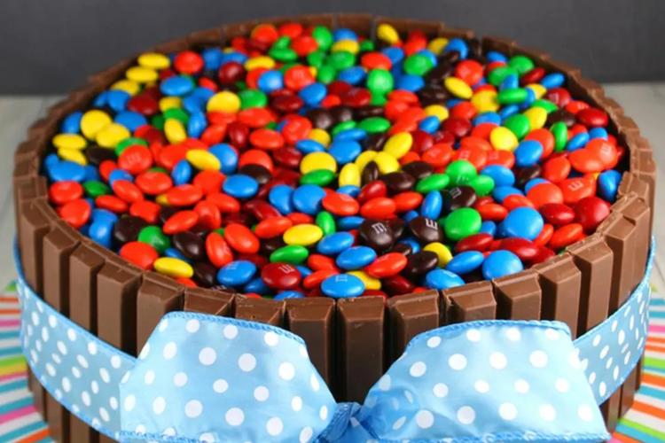 Top 5 Cakes to India on Birthday