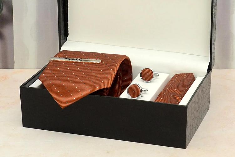 Amazing Friendship Day Gifts for Boyfriends