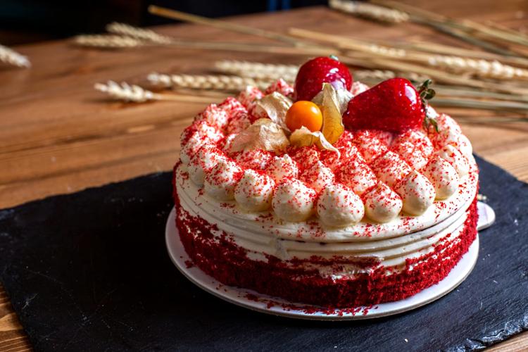 Send Five Star Cakes to India