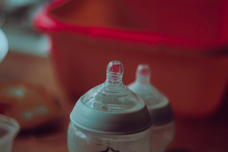 Top 5 Babycare Hampers to Send to India