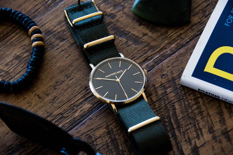 Top 10 Watches to Send as Anniversary Gifts to India 