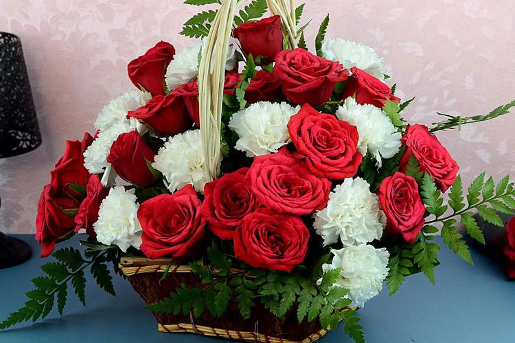 Top 5 Flower Arrangements to Send to Bangalore