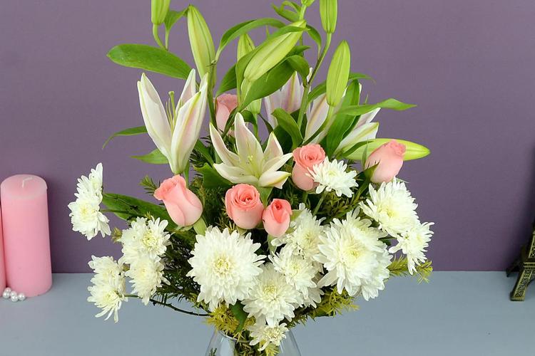 Top 5 Flower Arrangements to Send to Bangalore