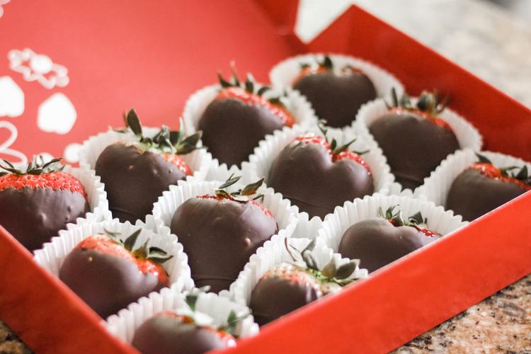 Top 10 Congratulations Gifts for Him