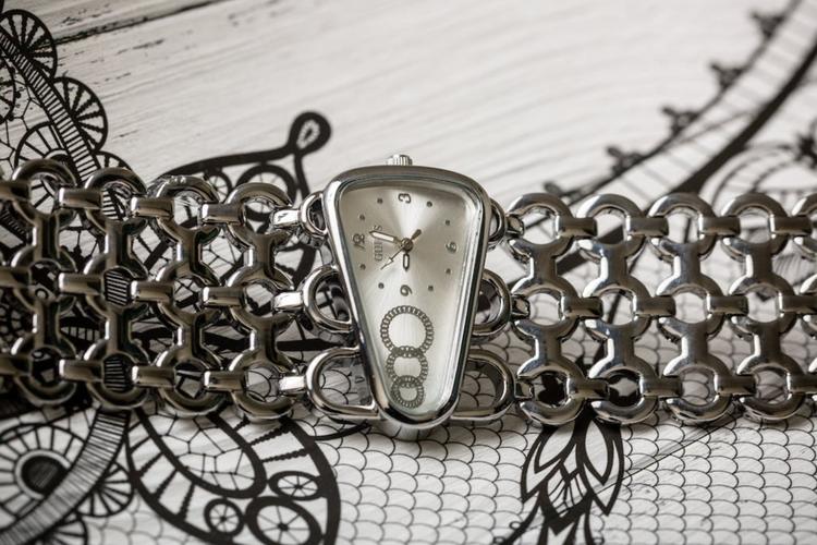 Best Brands of Watches in India for Her