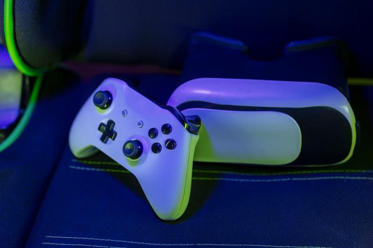 Top 10 Gifts for Boyfriend on Durga Puja