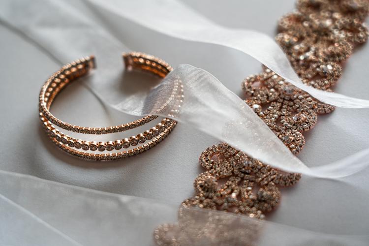 Send Jewelries as Dhanteras Gifts 