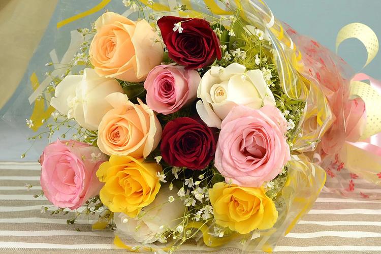 Top 10 Flower Arrangements to India