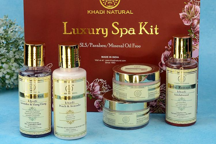 Top 10 Gifts for Girlfriend in India