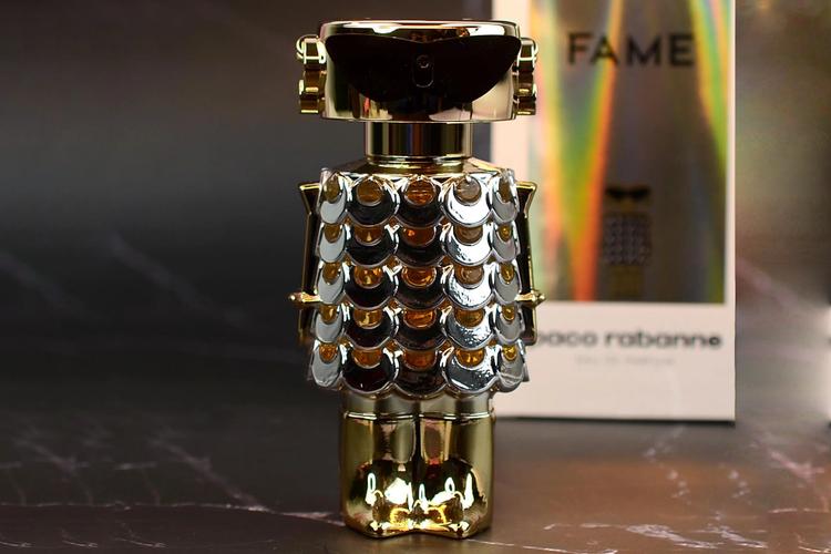 Perfumes as a Gift for Her in India