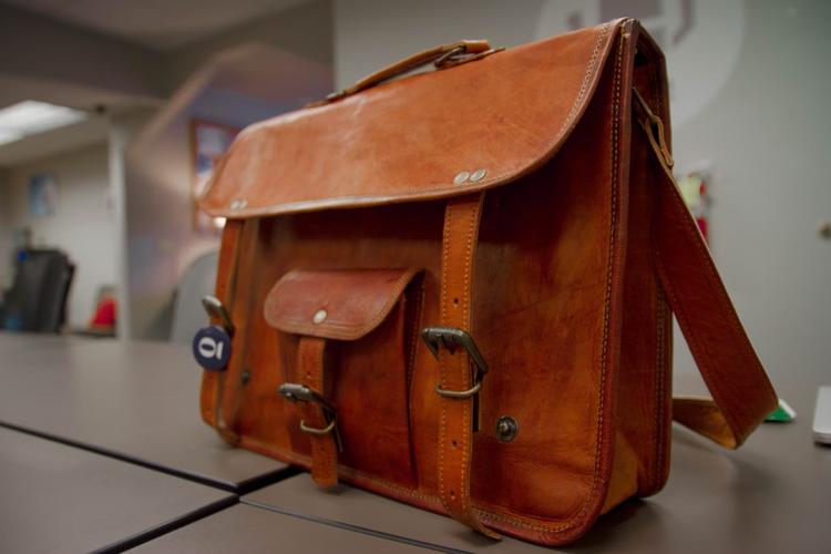 Send Trendy Bags To Her in India