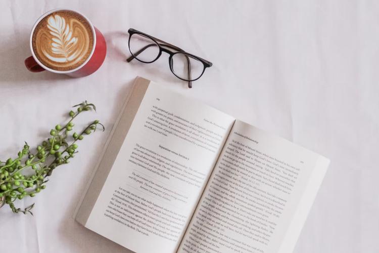 Send Gifts to India from USA and Delight your Mom