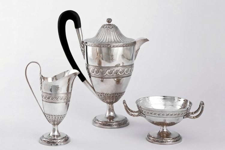 Housewarming Gifts for Indian Family