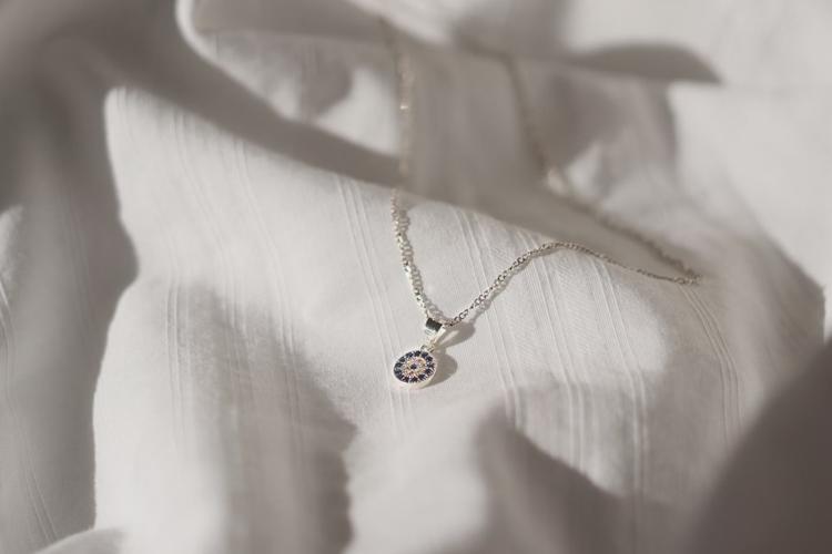 Send New Year Gifts to India from UK