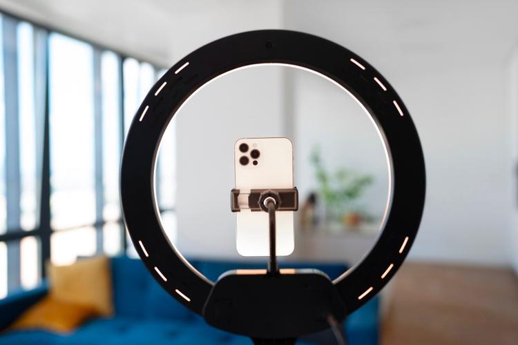 Top 7 Tech Gifts for your Girlfriend