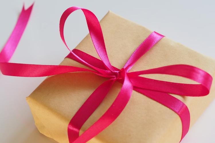 How to send Gifts for Parents in India from the USA
