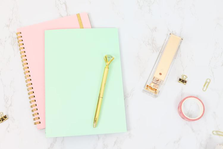 Top 10 Gifts for Girlfriend in India under Rs. 3,000