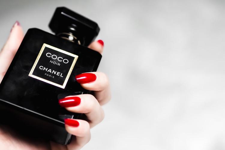 Send Luxury Valentine Gifts to India